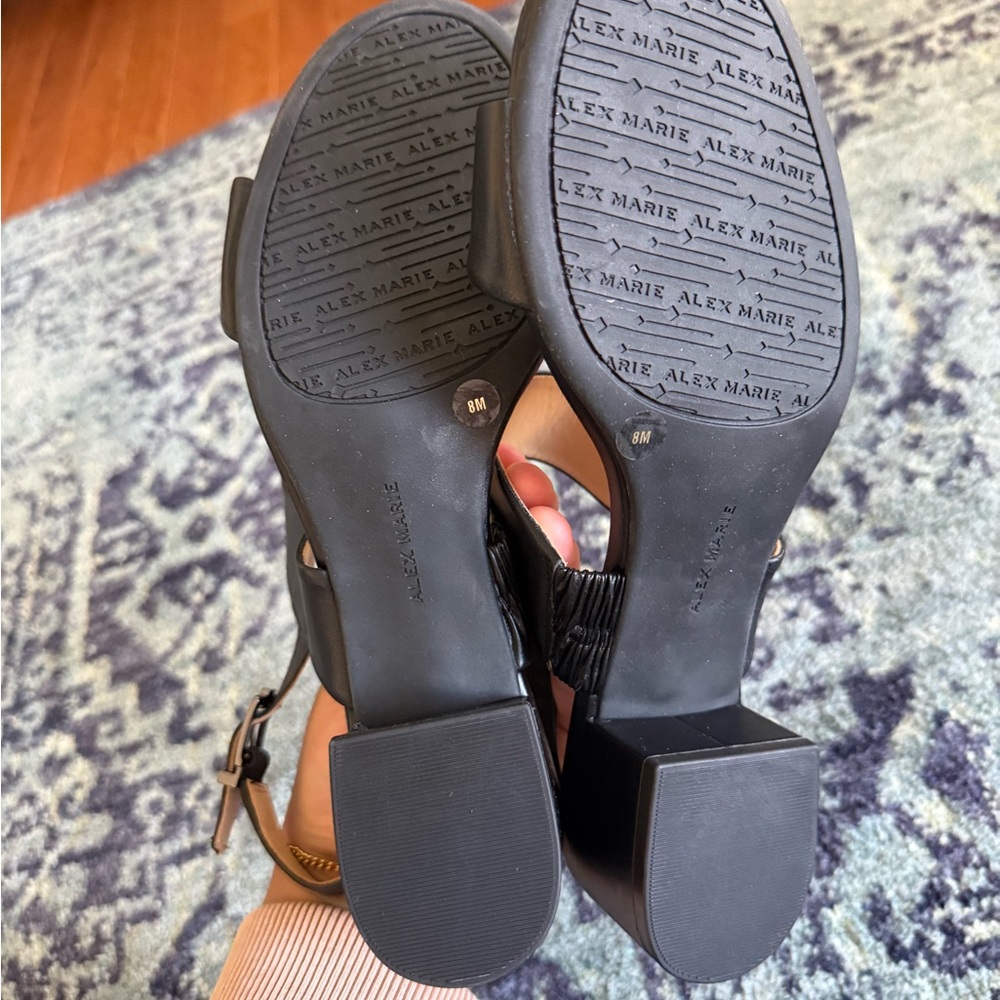 New Without Tags Black Faux Leather Alex Marie Size 8 Women’s Strap Sandal Heels - Picture 3 of 7